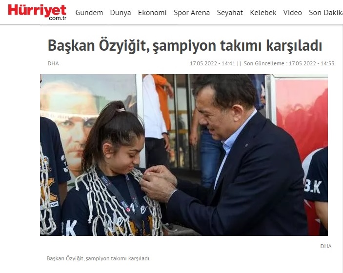 Başkan Abdullah Özyiğit, şampiyon takımı karşıladı