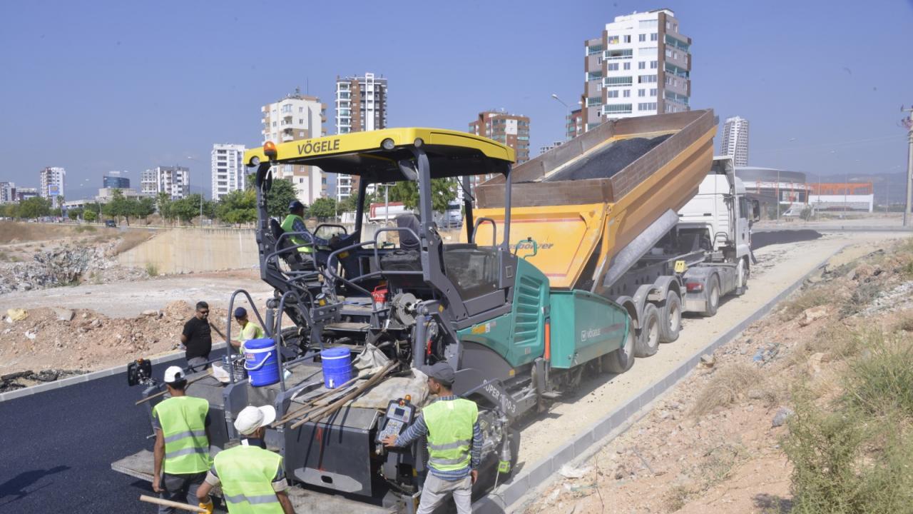 Yenişehir'de Asfalt Çalışmaları Sürüyor