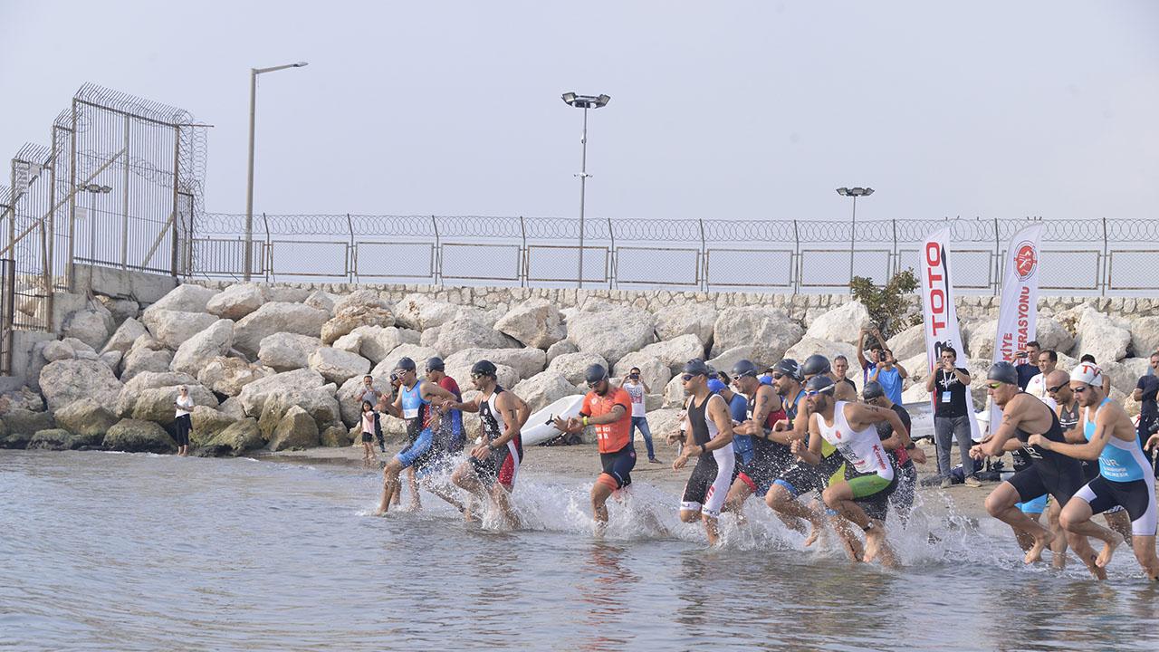 Yenişehir Triatlonu'nun İlk Şampiyonları Polatçı Ve Yazıcı