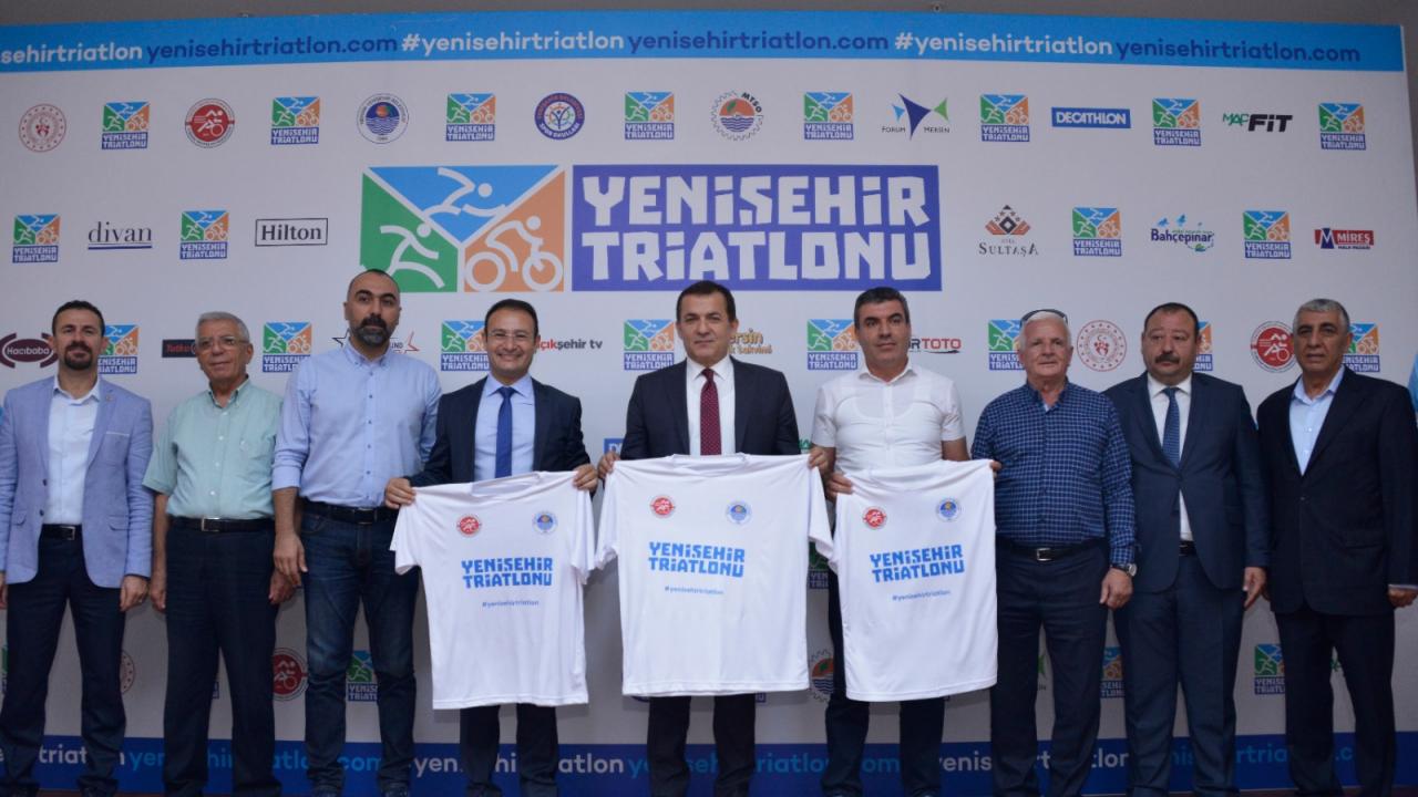 Triatletler Mersin-Yenişehir’de Sahaya İniyor
