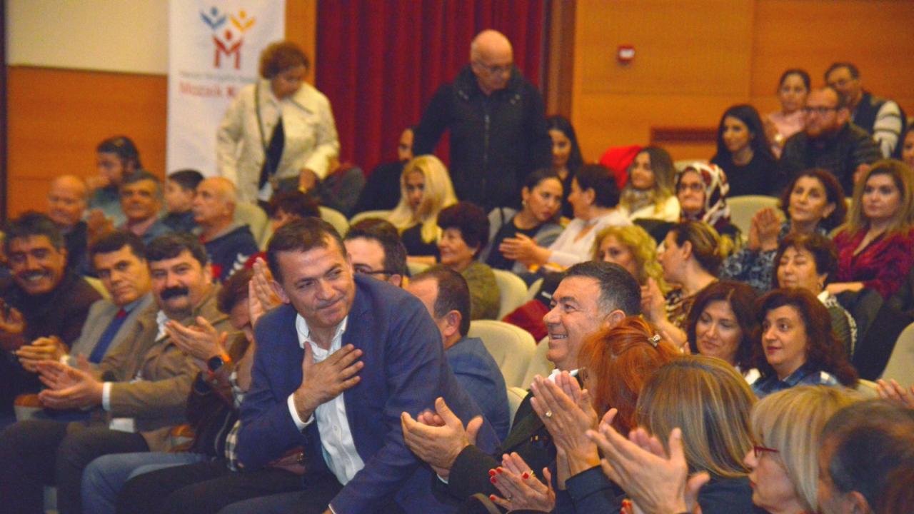 Yenişehir Belediyesi Mozaik Korosu Büyüledi