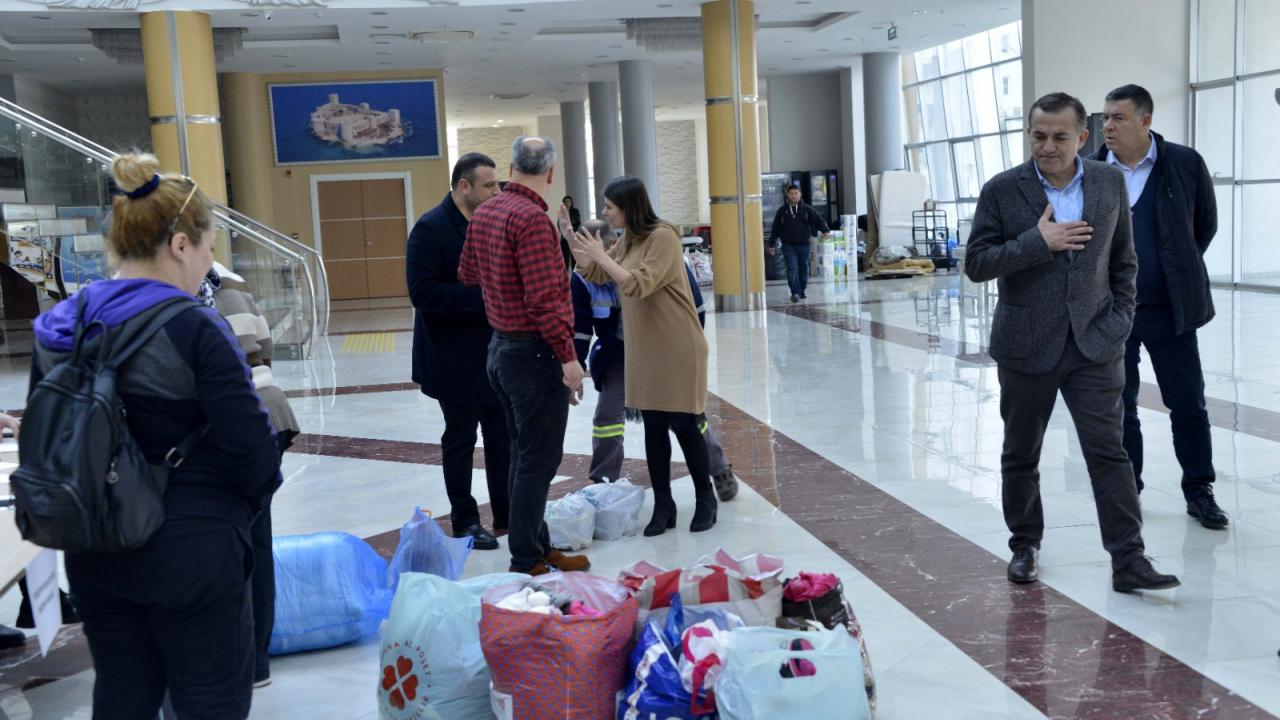 Yenişehir Depremzedeler İçin El Ele Verdi