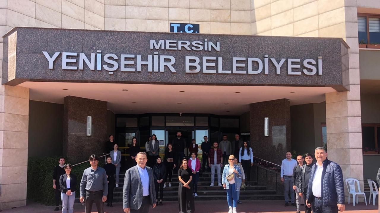 Yenişehir Belediyesi Sokağa Çıkamayan Vatandaşlar İçin Seferber Oldu