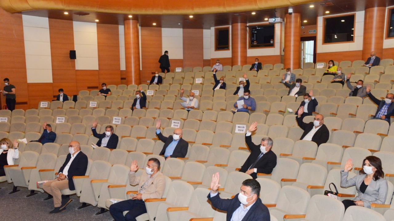 Başkan Özyiğit, “İhtiyaç halinde yurdumuzu sağlıkçılara açacağız”