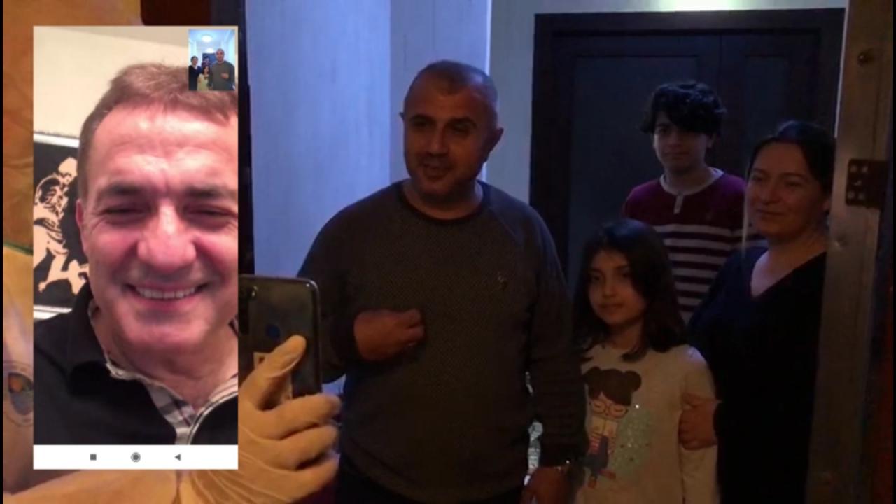 Sokağa Çıkma Yasağında Doğum Günü Sürprizi