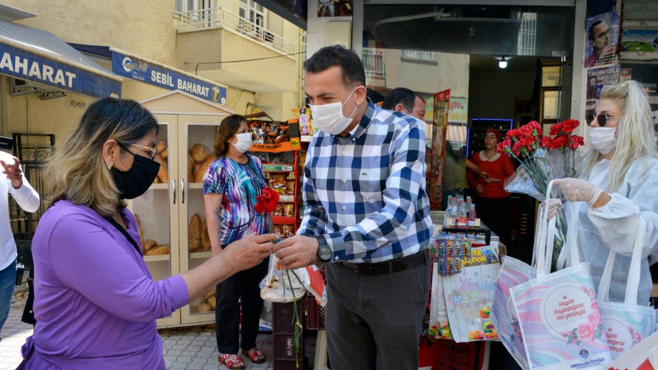 Başkan Özyiğit, annelerle buluştu 