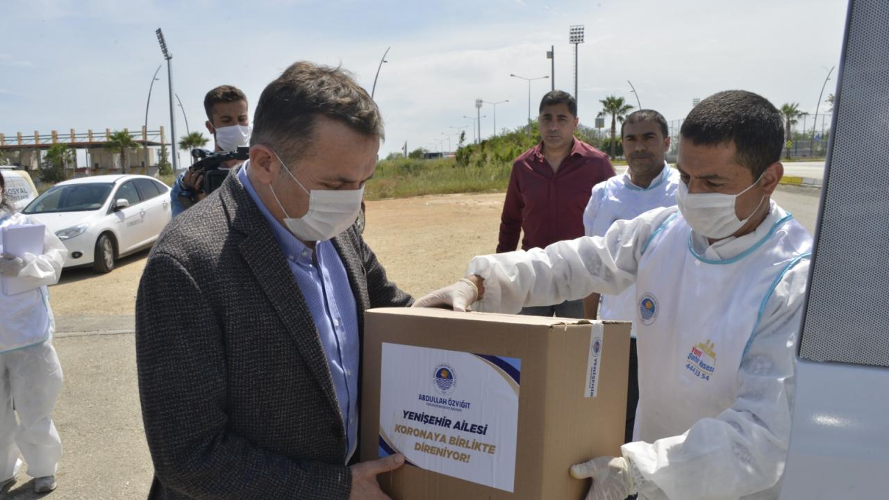 Yenişehir Belediyesinin yardımları tüm kesimlere ulaşıyor
