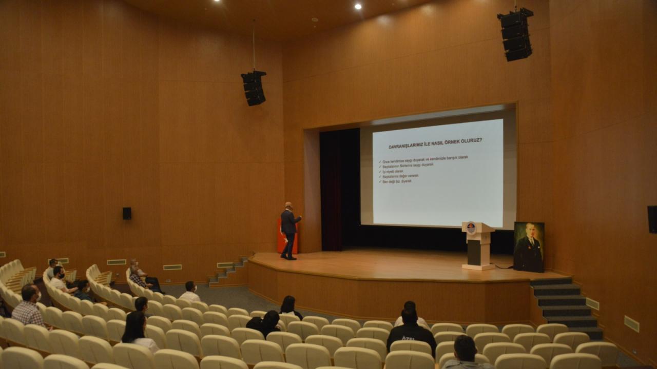 Yenişehir'de hizmet içi eğitimler devam ediyor