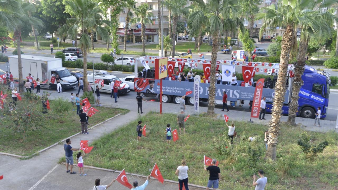 Yenişehir’de muhteşem bayram coşkusu