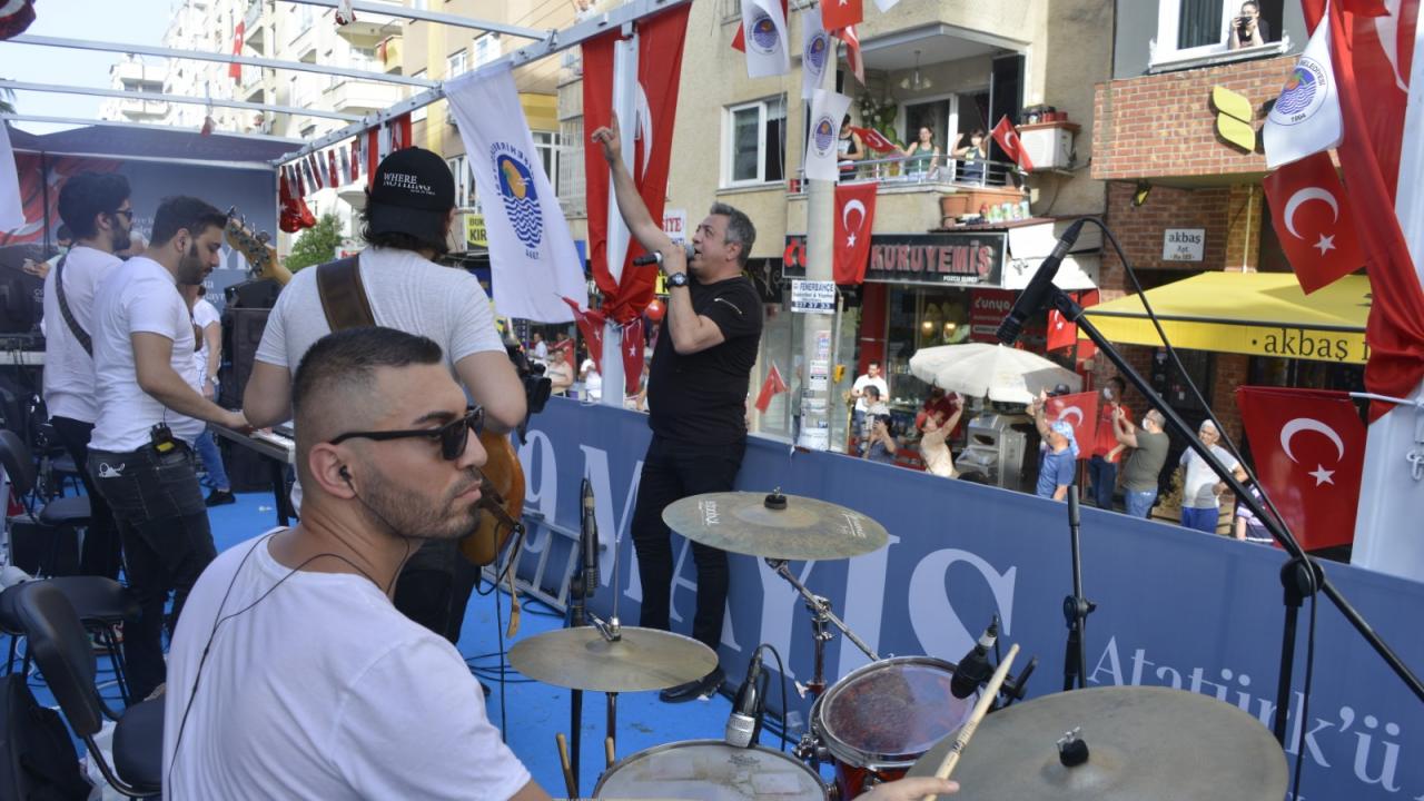 Yenişehir’de muhteşem bayram coşkusu
