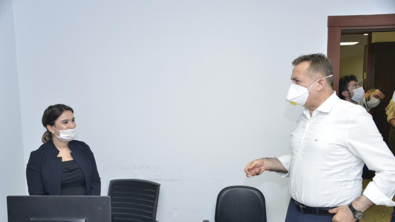 Başkan Özyiğit, personellerle buluşmaya devam ediyor