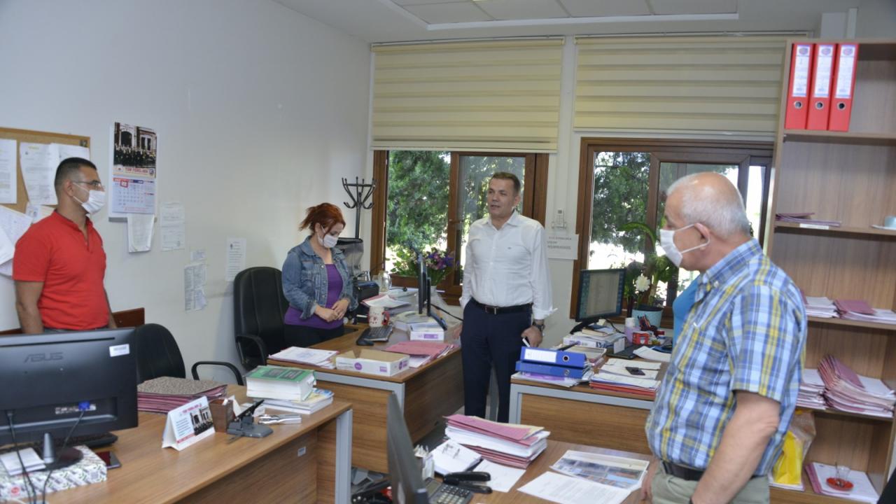 Başkan Özyiğit, personellerle buluşmaya devam ediyor