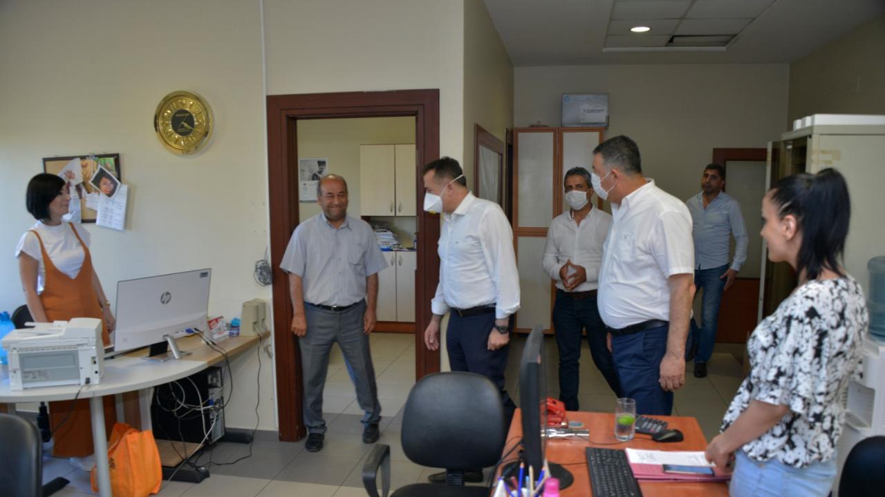 Başkan Özyiğit, personellerle buluşmaya devam ediyor