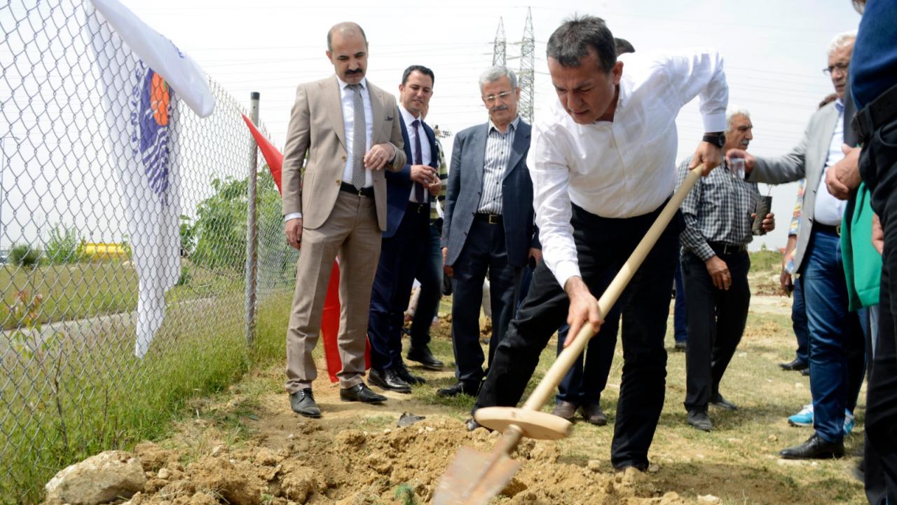 Başkan Özyiğit de fidan bağışlama kampanyasına katıldı