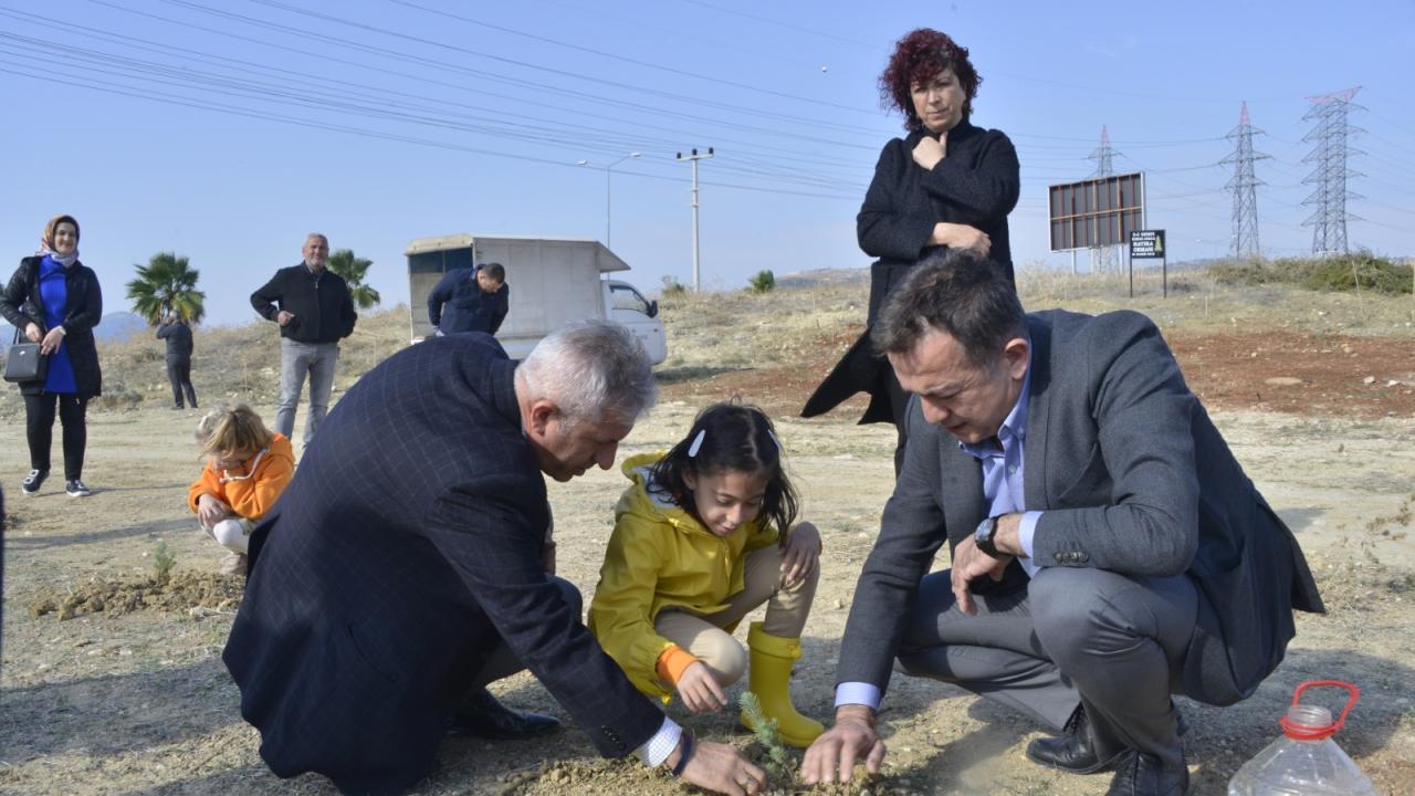 Başkan Özyiğit de fidan bağışlama kampanyasına katıldı