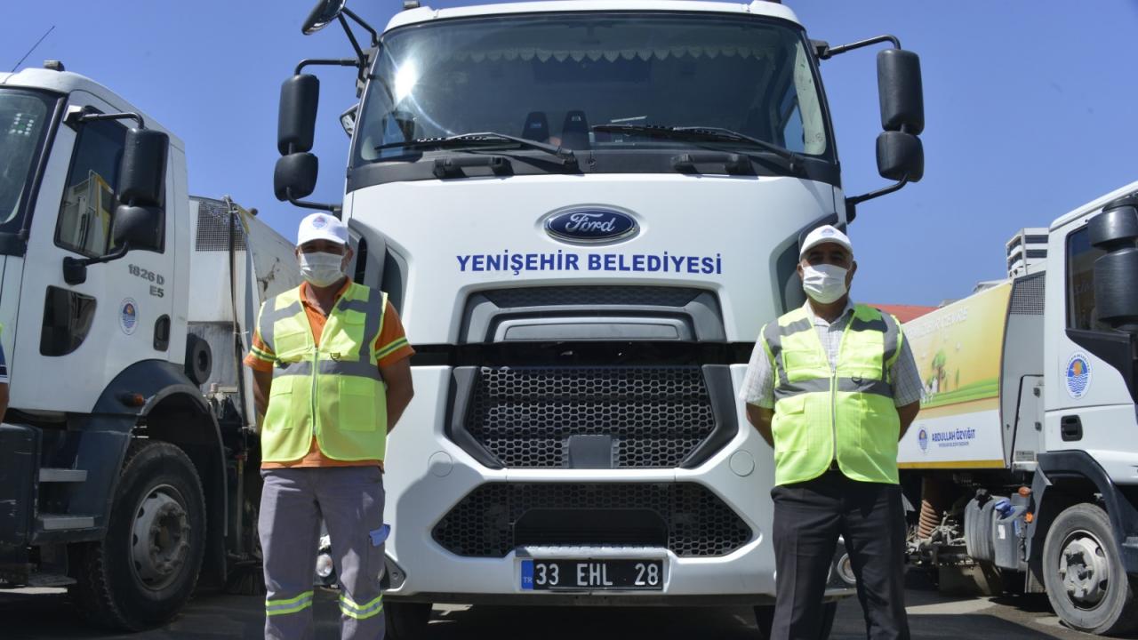 Başkan Özyiğit’ten temizlik personellerine özel teşekkür 