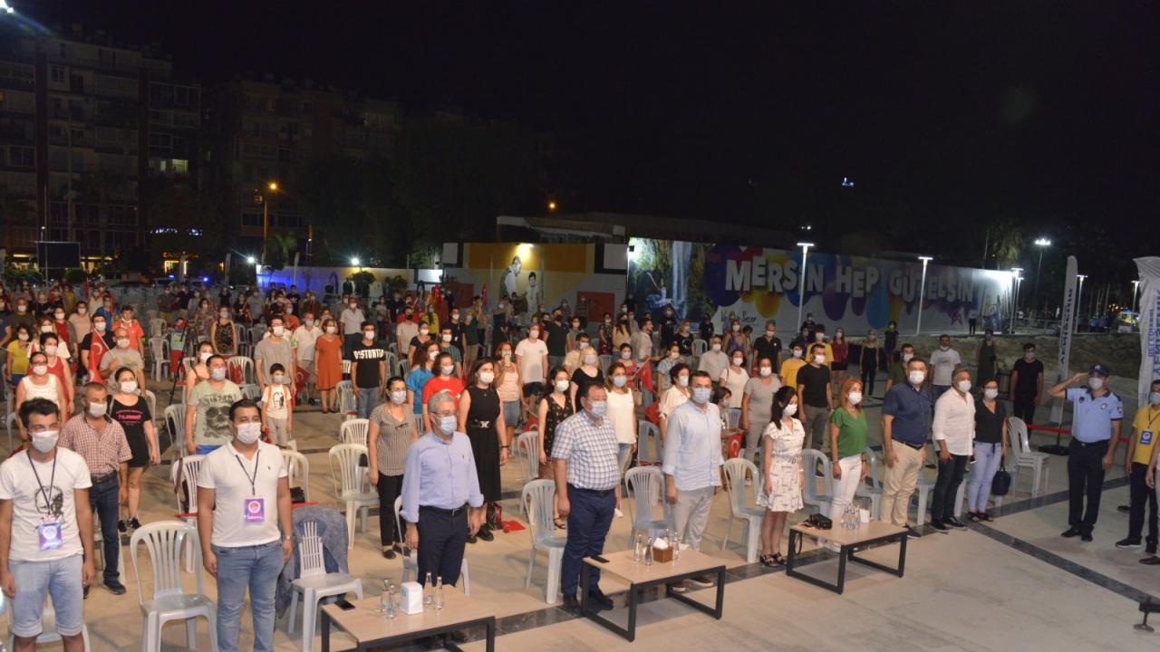 Yenişehir Belediyesi Sunay Akın’ı Mersinlilerle buluşturdu