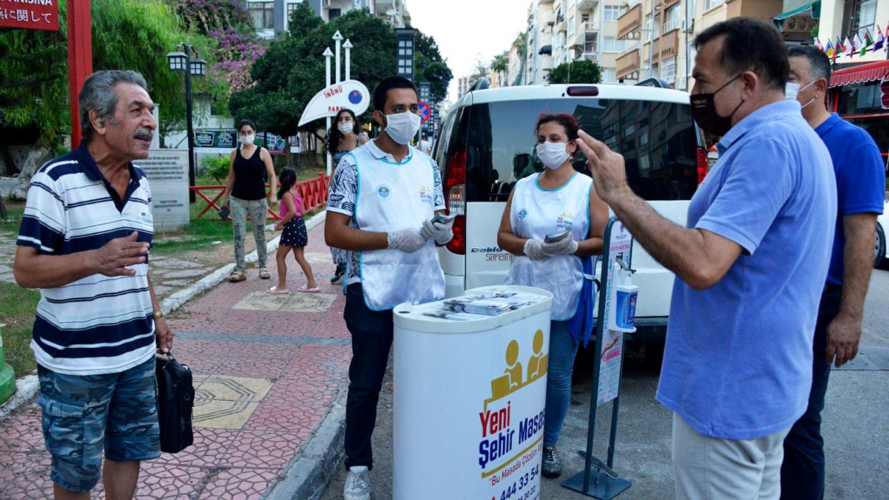 Başkan Özyiğit, uzaktan eğitim için sokağa çıktı