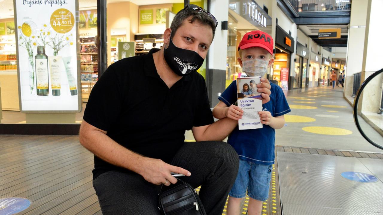 Yenişehir Belediyesi aileleri uzaktan eğitime hazırlıyor