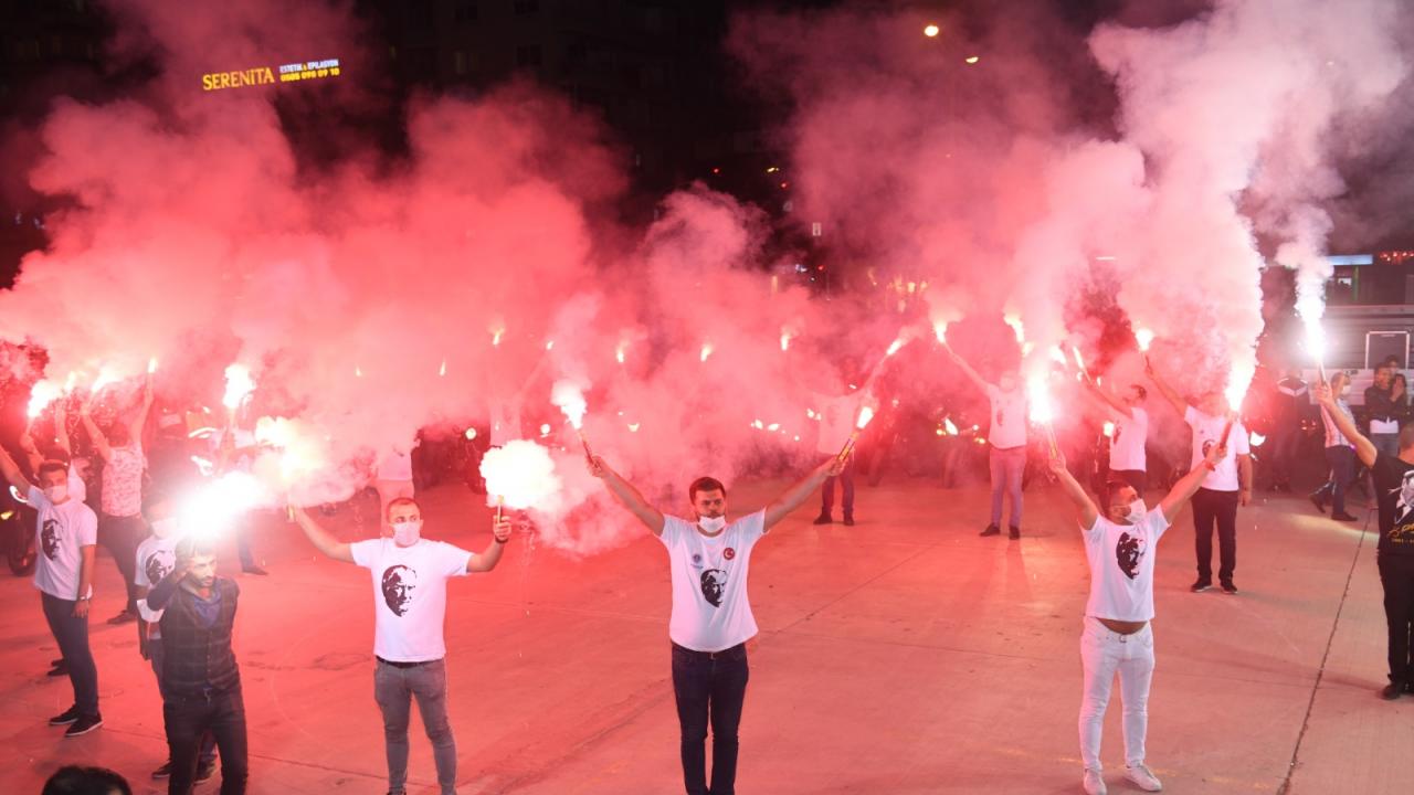 Yenişehir sokaklarında Cumhuriyet coşkusu 