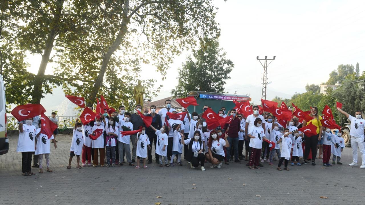 Yenişehir sokaklarında Cumhuriyet coşkusu 