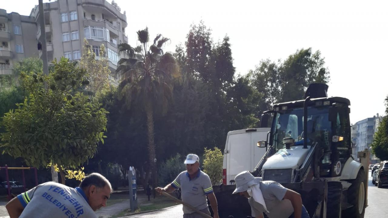 Yenişehir’de asfalt ve yol yapım çalışmaları sürüyor