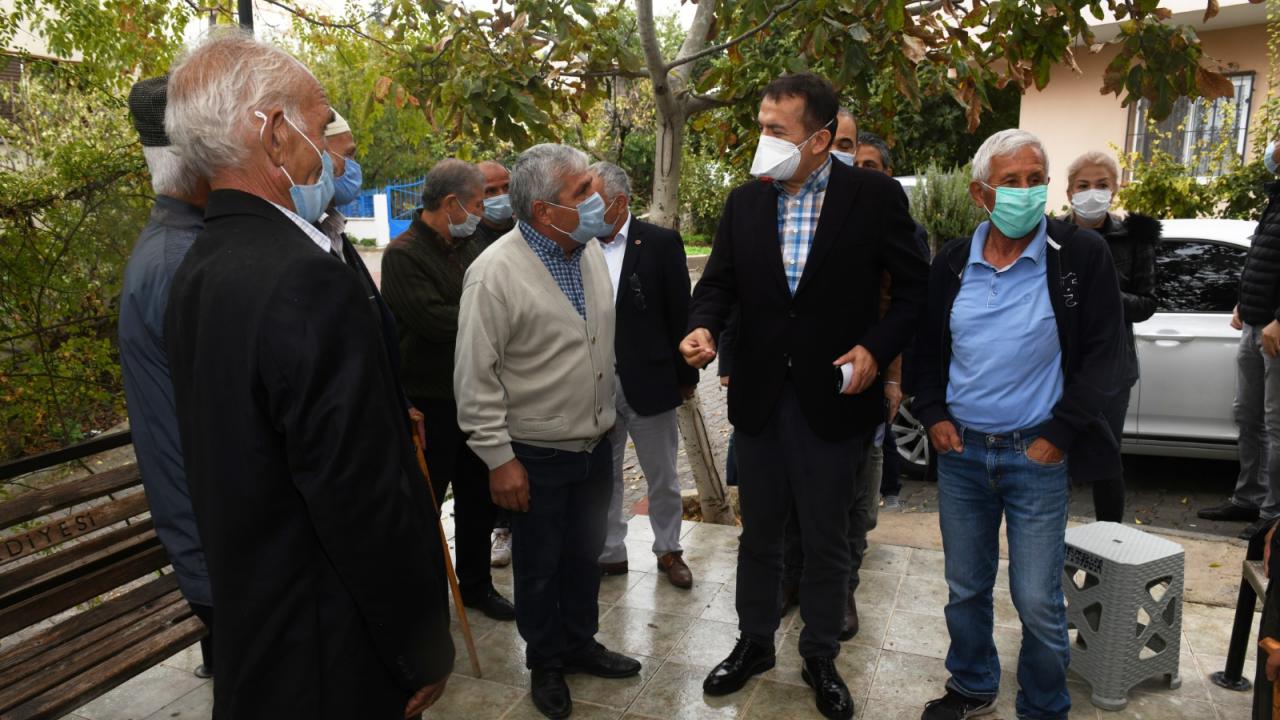 Başkan Özyiğit, kırsal mahalleleri adım adım gezdi