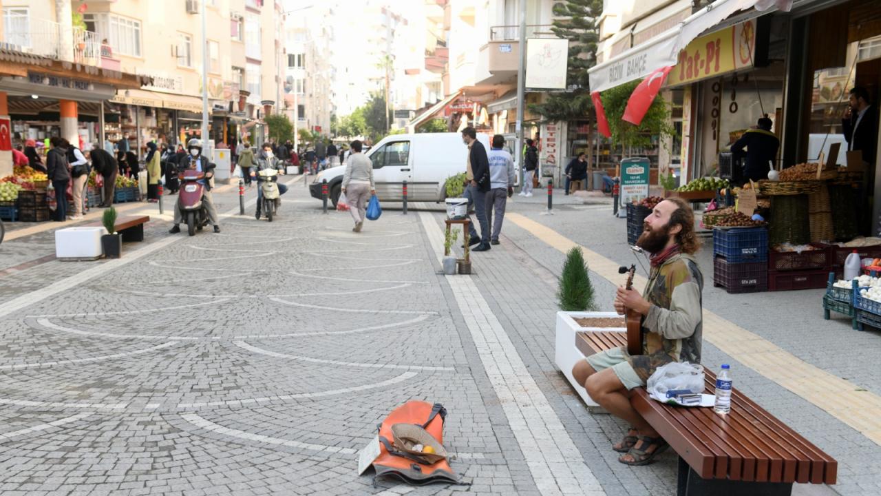 Alanya Sokağı artık çok daha renkli 