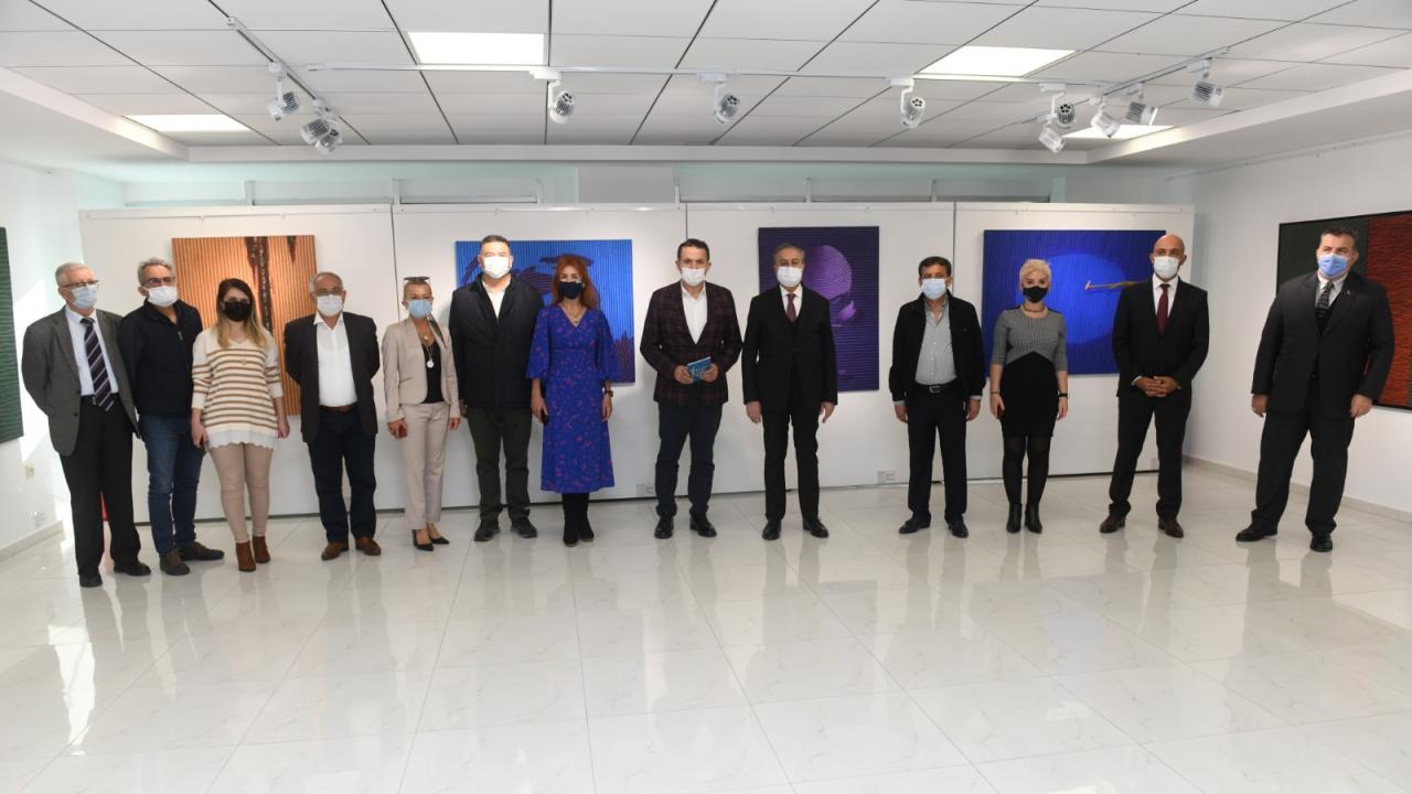 Vali Ali İhsan Su, Ahmet Yeşil sergisini gezdi