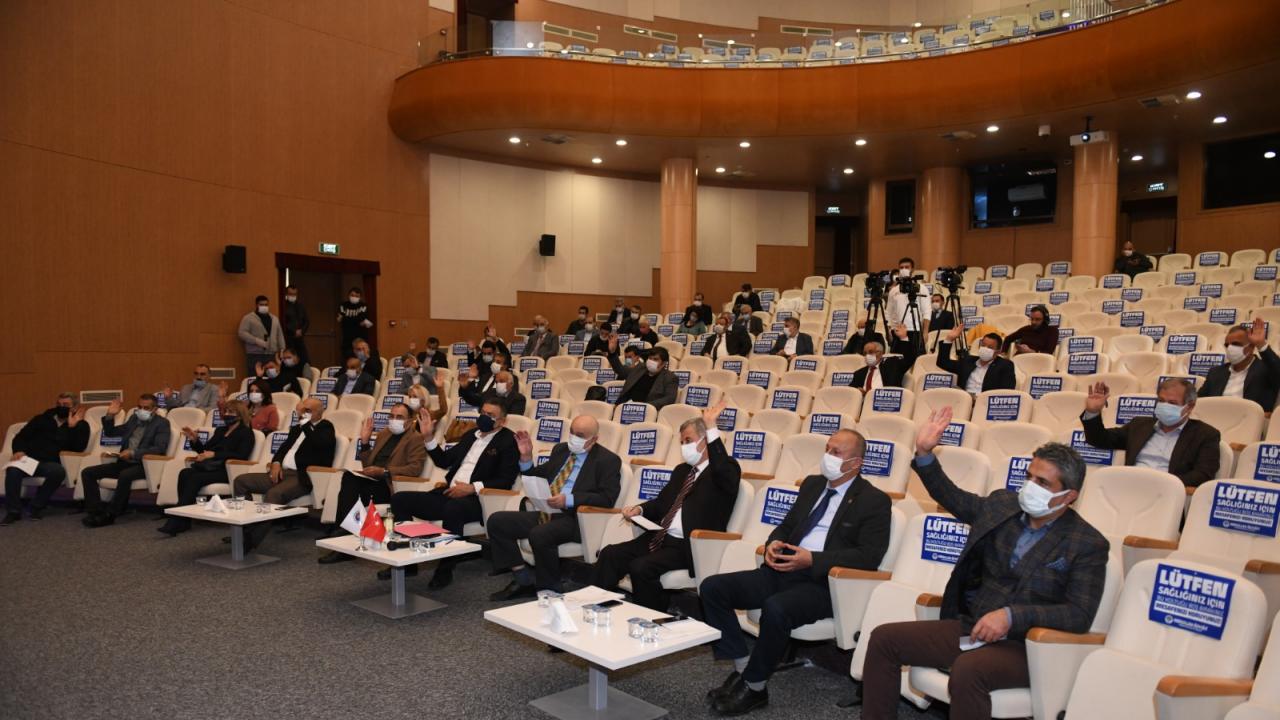 Başkan Özyiğit “Yenişehir’de 20 binin üzerinde eve girdik” 