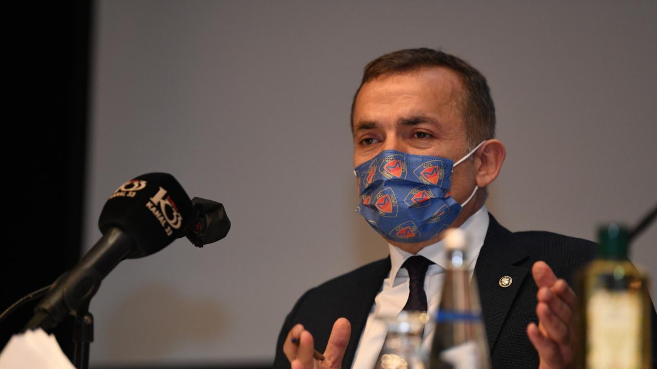 Başkan Özyiğit “Yenişehir’de 20 binin üzerinde eve girdik” 