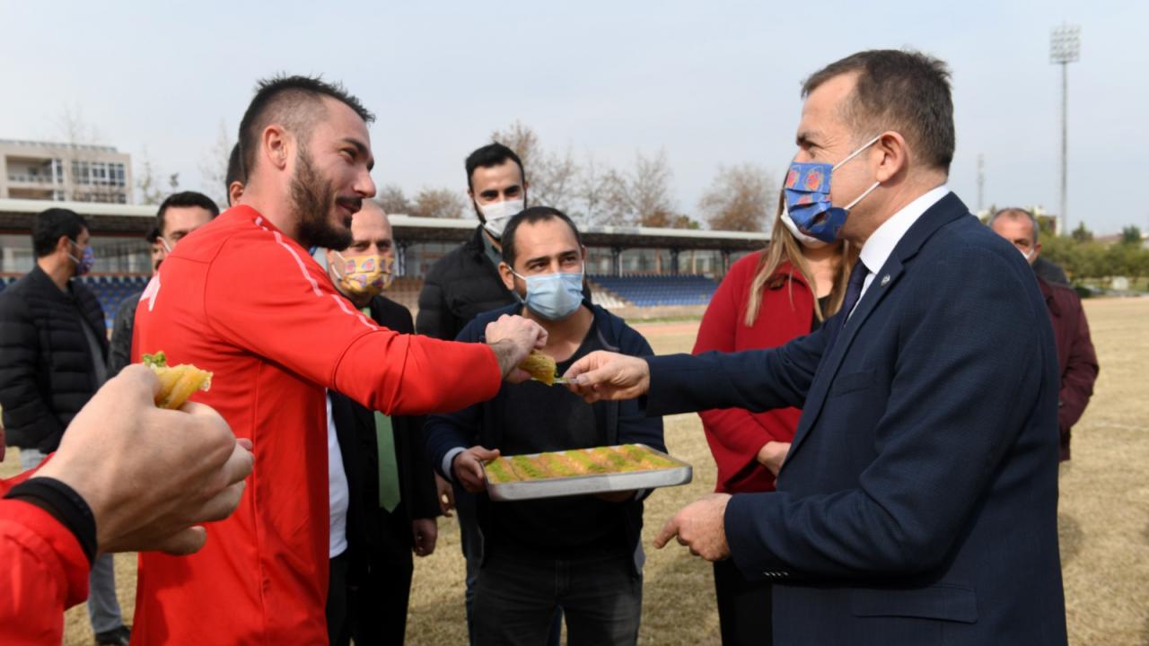 Başkan Özyiğit’ten İçel İdmanyurdu’na destek ziyareti