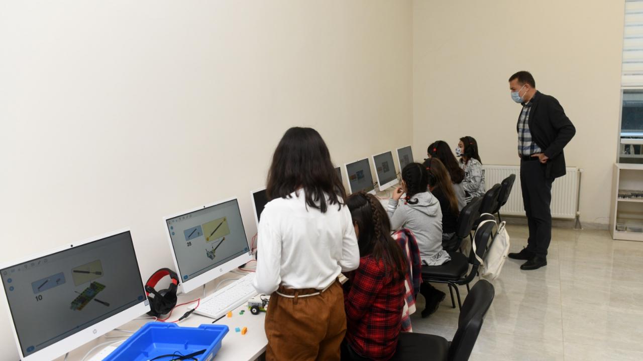 Yenişehir’de geleceğin bilim insanları yetişiyor