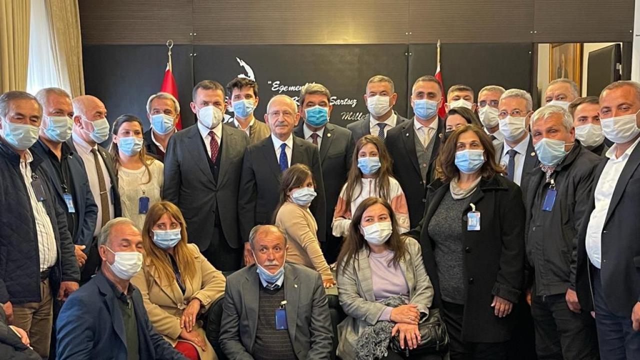 Başkan Özyiğit ve muhtarlar Kemal Kılıçdaroğlu ile buluştu