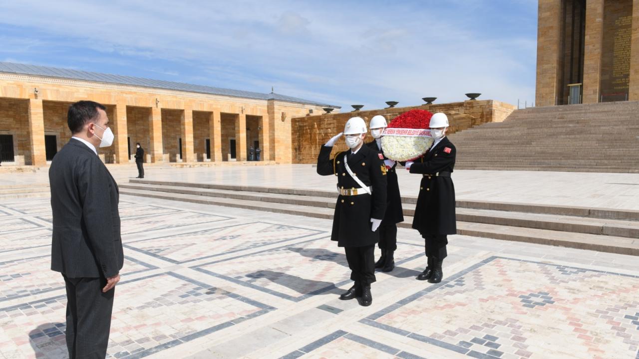 Başkan Özyiğit ve muhtarlardan Anıtkabir'e ziyaret
