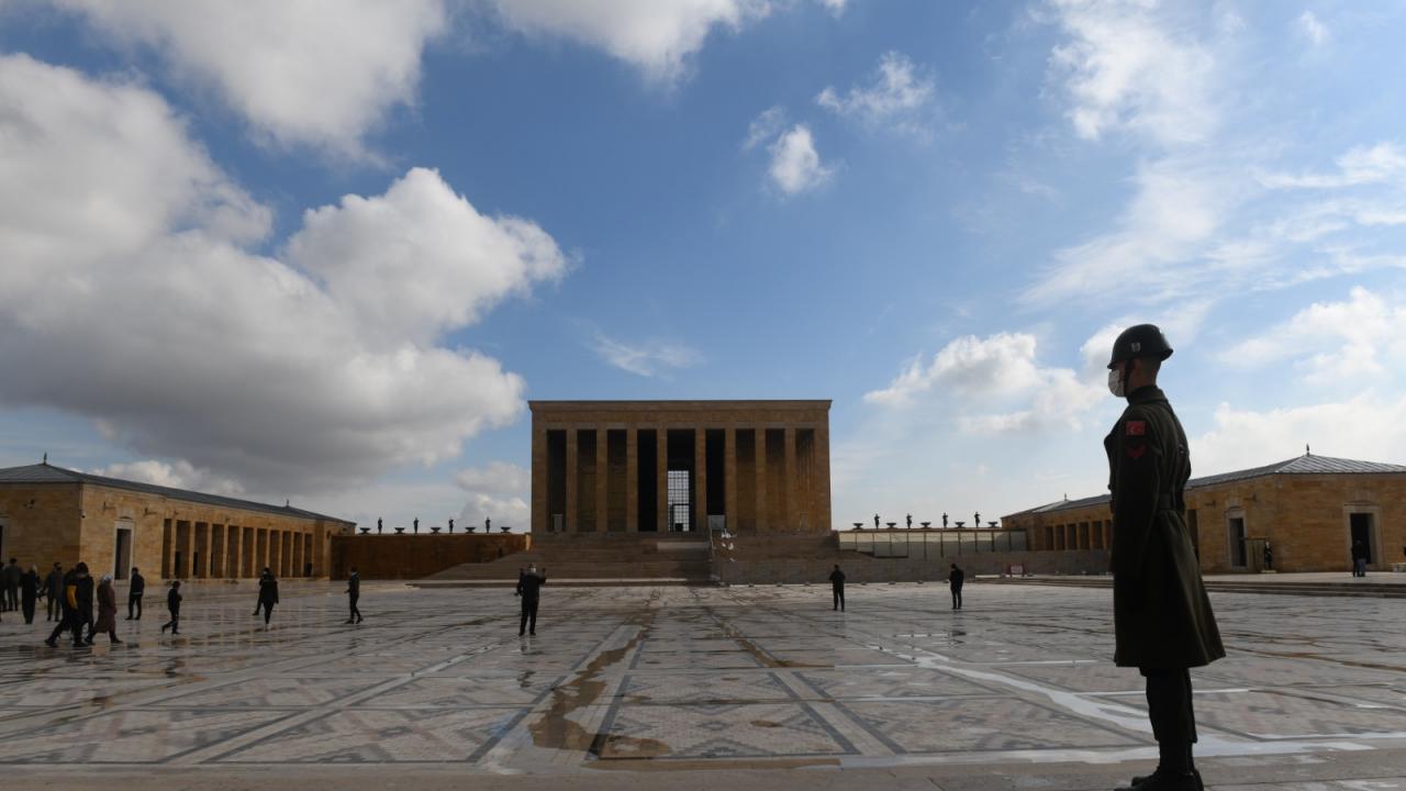 Başkan Özyiğit ve muhtarlardan Anıtkabir'e ziyaret
