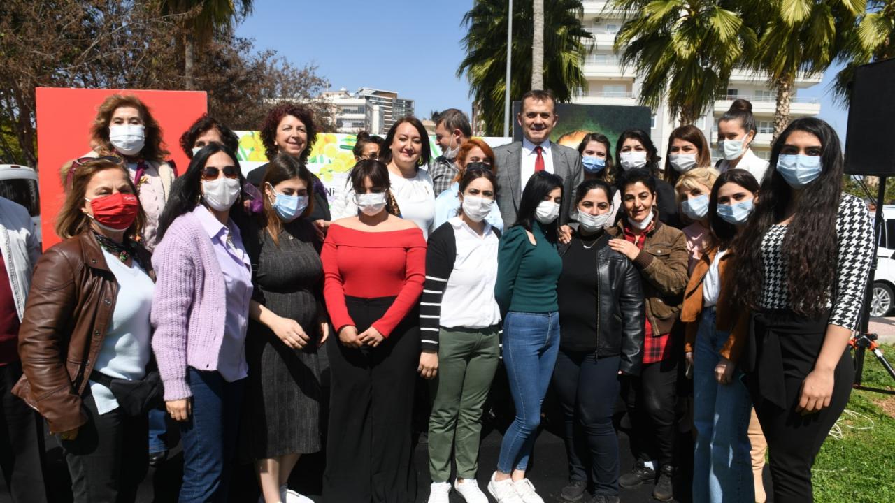 Mimozalar Yenişehir’de toprakla buluştu