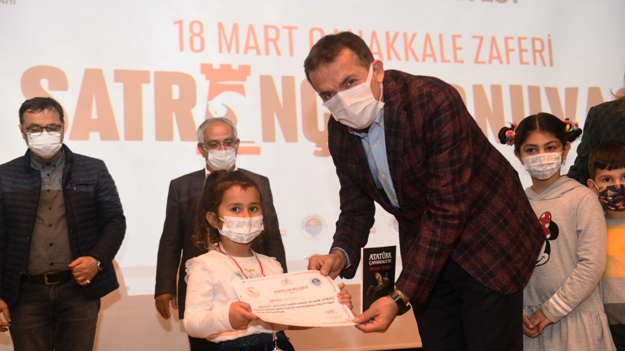 Miniklere satranç eğitimi turnuvayla son buldu