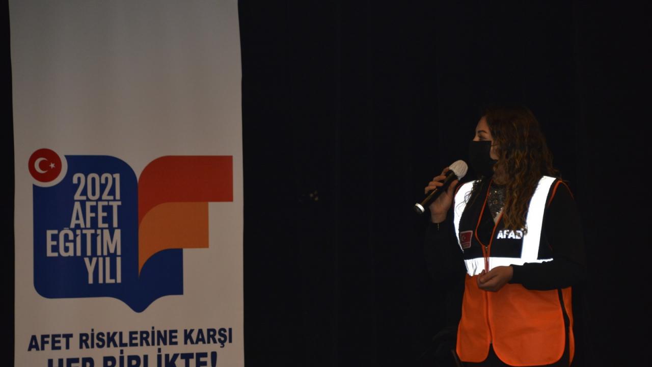 Yenişehir Belediyesi personeline afet farkındalık eğitimi 