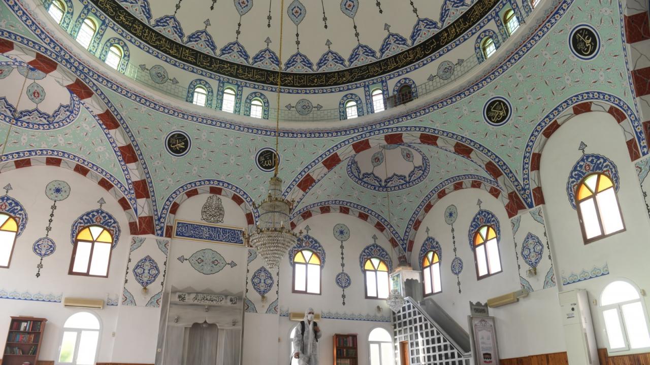 Yenişehir Belediyesi virüsle mücadeleye devam ediyor 