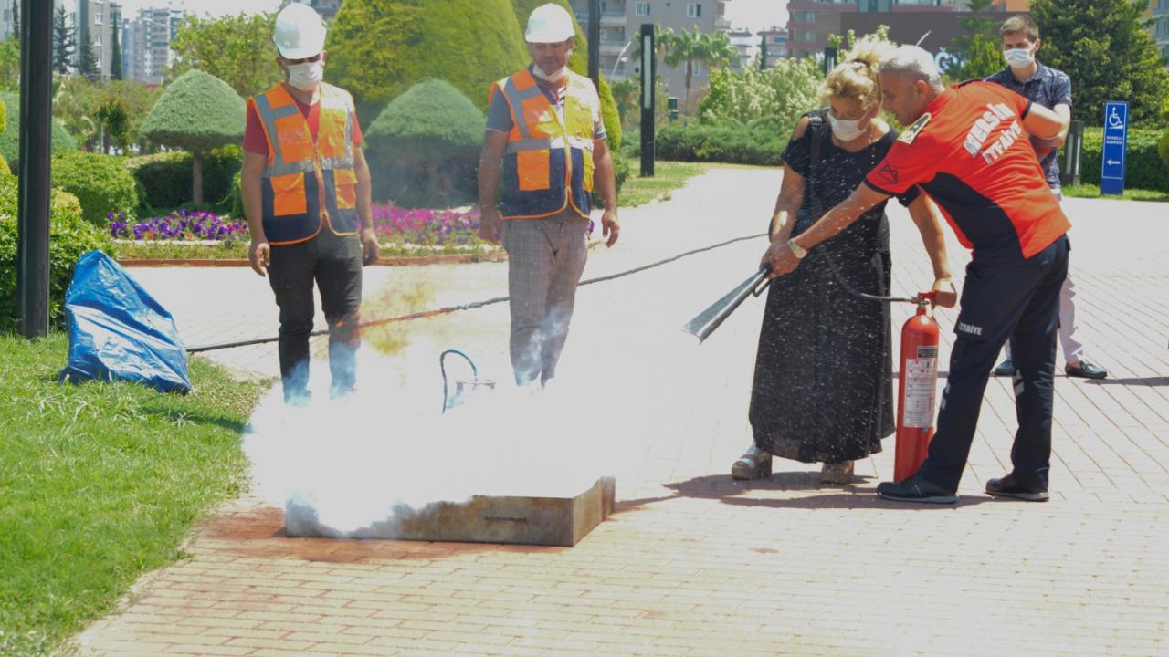Yenişehir Belediyesi personeline yangın eğitimi