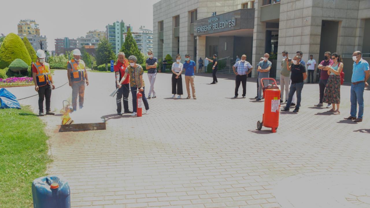 Yenişehir Belediyesi personeline yangın eğitimi