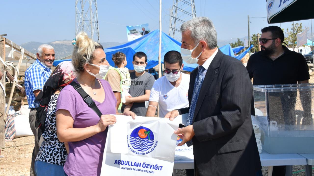 Yenişehir Belediyesi, mobil kesim alanında poşet dağıttı