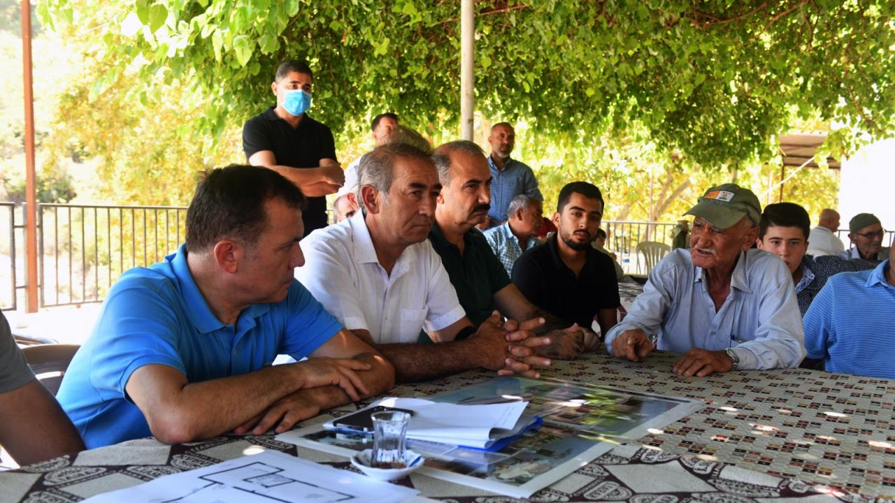 Başkan Özyiğit, Emirler için hazırladıkları projeyi mahalleliyle paylaştı