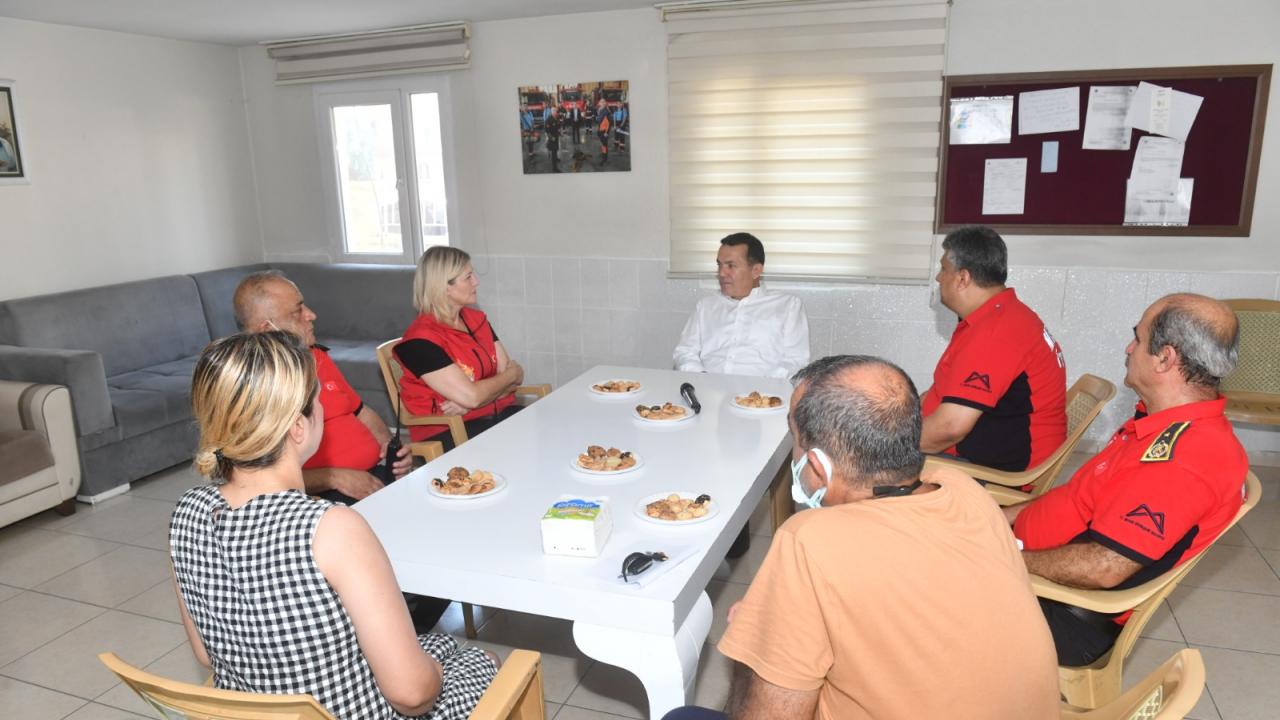 Başkan Özyiğit’ten itfaiye ekiplerine teşekkür ziyareti