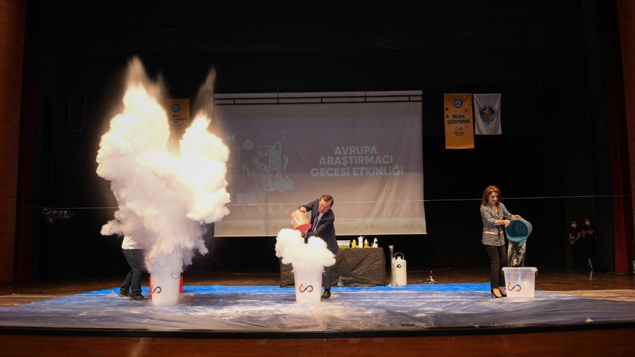 6 bin çocuk Yenişehir Belediyesinin uluslararası bilim festivalinde buluştu