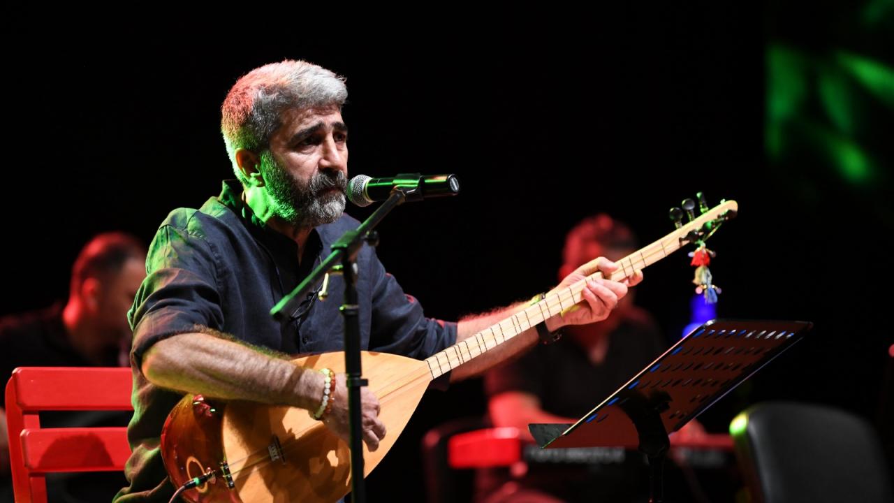 Dünya Barış Günü Yenişehir’de türkülerle kutlandı