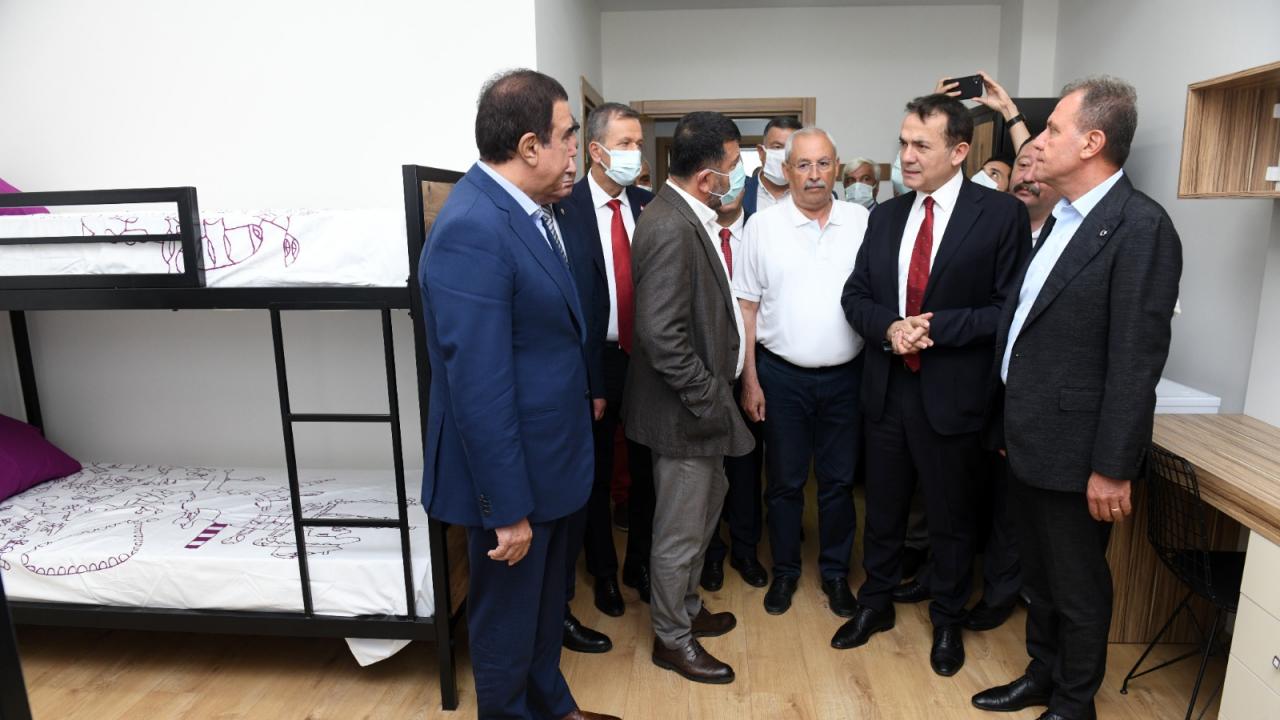 Yenişehir Belediyesi erkek öğrenci yurdunu hizmete açtı