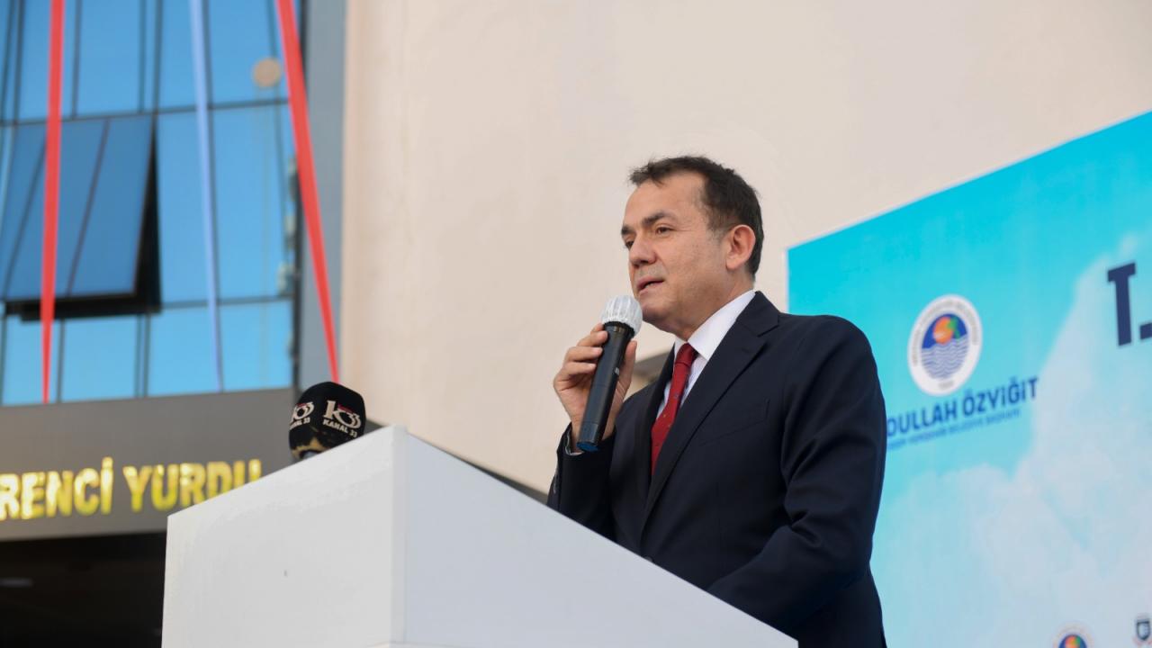 Yenişehir Belediyesi erkek öğrenci yurdunu hizmete açtı