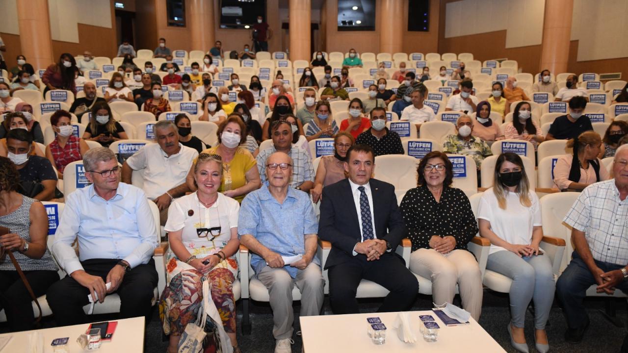 Yenişehir Belediyesi usta yazarı, genç yazarlarla buluşturdu